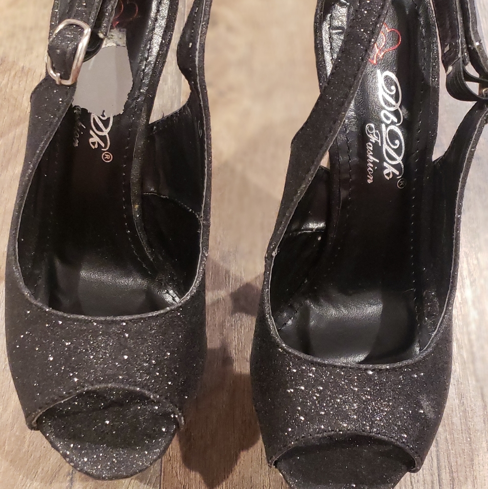 FUNKY PLATFORMS - Picture 2 of 4